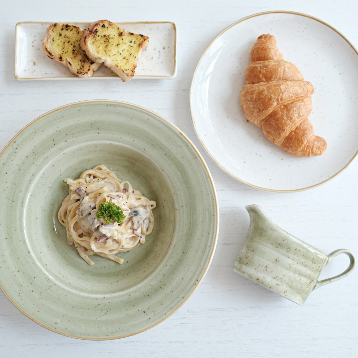 Coupe plate 20,24,26.4&31cm -Barley Cream